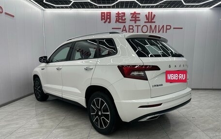 Skoda Karoq I, 2022 год, 2 352 000 рублей, 6 фотография