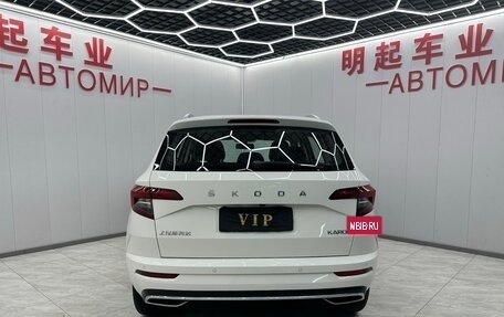 Skoda Karoq I, 2022 год, 2 352 000 рублей, 4 фотография
