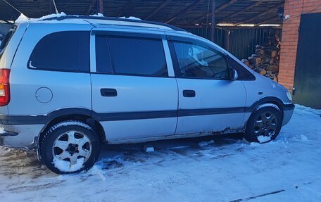 Opel Zafira A рестайлинг, 2001 год, 325 000 рублей, 2 фотография