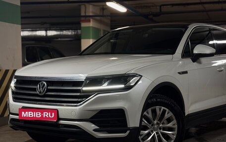 Volkswagen Touareg III, 2018 год, 4 589 000 рублей, 5 фотография