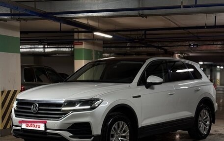 Volkswagen Touareg III, 2018 год, 4 589 000 рублей, 3 фотография