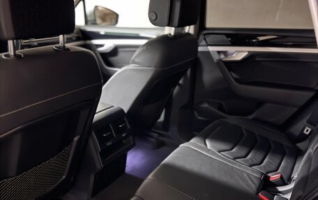 Volkswagen Touareg III, 2018 год, 4 589 000 рублей, 14 фотография