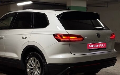 Volkswagen Touareg III, 2018 год, 4 589 000 рублей, 8 фотография