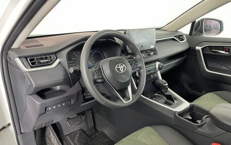 Toyota RAV4, 2025 год, 4 299 000 рублей, 10 фотография