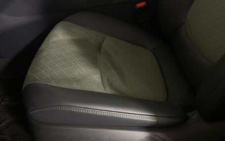 Toyota RAV4, 2025 год, 4 299 000 рублей, 22 фотография