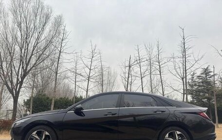 Hyundai Elantra, 2021 год, 1 320 000 рублей, 3 фотография