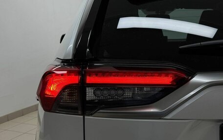 Toyota RAV4, 2020 год, 3 457 000 рублей, 10 фотография