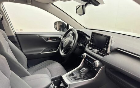 Toyota RAV4, 2020 год, 3 457 000 рублей, 12 фотография