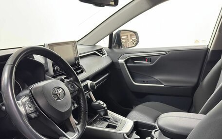 Toyota RAV4, 2020 год, 3 457 000 рублей, 11 фотография