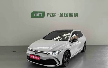 Volkswagen Golf VIII, 2023 год, 1 970 000 рублей, 1 фотография