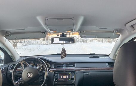 Skoda Superb III рестайлинг, 2014 год, 997 000 рублей, 16 фотография