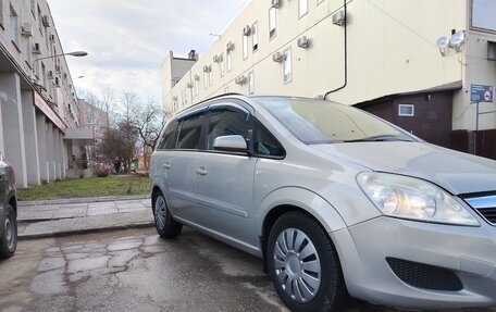 Opel Zafira B, 2008 год, 730 000 рублей, 3 фотография