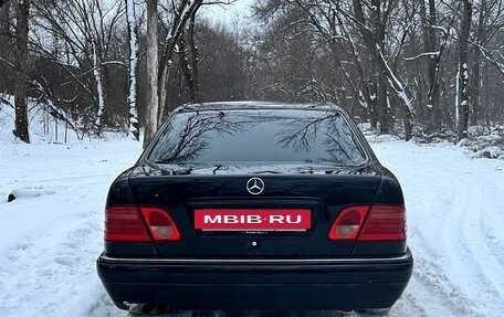 Mercedes-Benz E-Класс, 1997 год, 370 000 рублей, 6 фотография