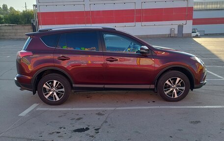 Toyota RAV4, 2018 год, 3 490 000 рублей, 7 фотография