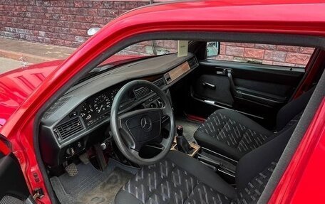 Mercedes-Benz 190 (W201), 1985 год, 1 000 000 рублей, 5 фотография