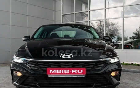 Hyundai Elantra, 2025 год, 1 950 000 рублей, 2 фотография