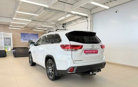 Toyota Highlander III, 2018 год, 4 199 000 рублей, 4 фотография