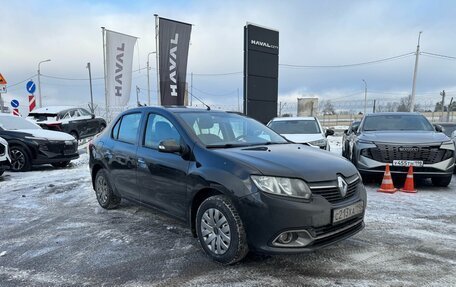 Renault Logan II, 2017 год, 599 000 рублей, 2 фотография
