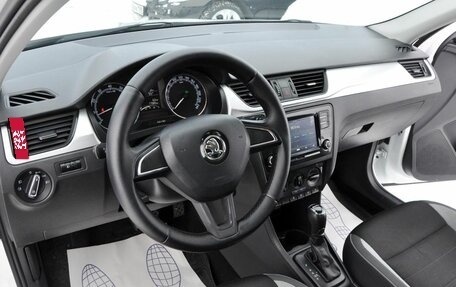 Skoda Rapid I, 2018 год, 1 350 000 рублей, 9 фотография