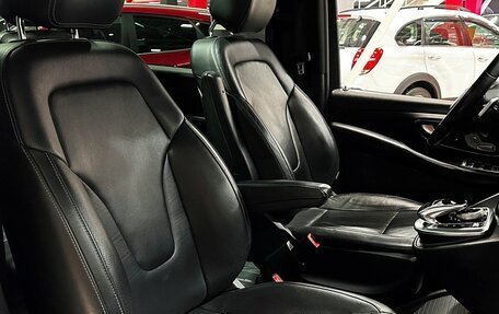 Mercedes-Benz V-Класс, 2018 год, 4 987 000 рублей, 14 фотография