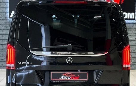 Mercedes-Benz V-Класс, 2018 год, 4 987 000 рублей, 6 фотография