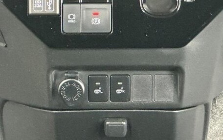 Toyota Roomy I, 2022 год, 790 000 рублей, 13 фотография