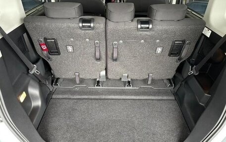 Toyota Roomy I, 2022 год, 790 000 рублей, 16 фотография