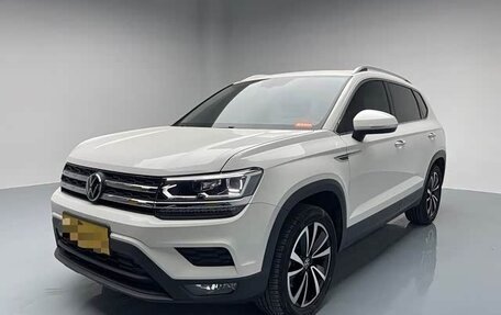 Volkswagen Tharu, 2022 год, 1 900 000 рублей, 3 фотография