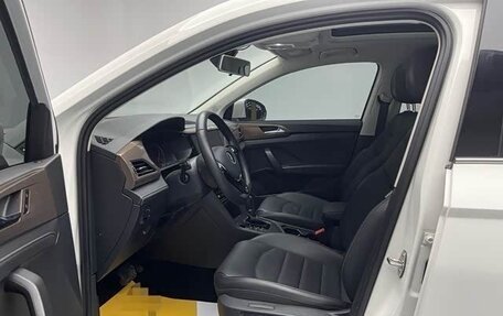 Volkswagen Tharu, 2022 год, 1 900 000 рублей, 9 фотография