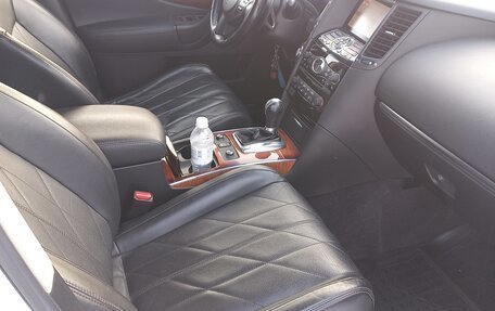 Infiniti QX70, 2015 год, 2 500 000 рублей, 6 фотография