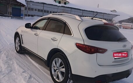 Infiniti QX70, 2015 год, 2 500 000 рублей, 5 фотография