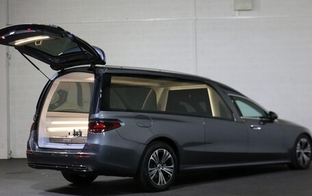 Mercedes-Benz E-Класс, 2025 год, 15 900 000 рублей, 6 фотография