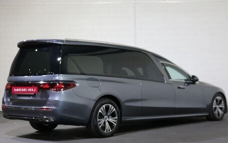 Mercedes-Benz E-Класс, 2025 год, 15 900 000 рублей, 5 фотография