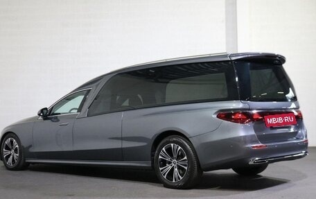 Mercedes-Benz E-Класс, 2025 год, 15 900 000 рублей, 3 фотография