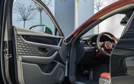 Bentley Flying Spur, 2025 год, 38 500 000 рублей, 7 фотография