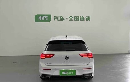 Volkswagen Golf VIII, 2023 год, 1 970 000 рублей, 2 фотография