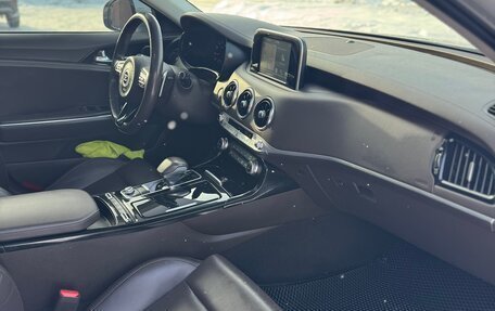 KIA Stinger I, 2017 год, 2 430 000 рублей, 9 фотография