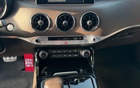 KIA Stinger I, 2017 год, 2 430 000 рублей, 14 фотография