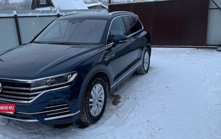 Volkswagen Touareg III, 2018 год, 5 200 000 рублей, 3 фотография