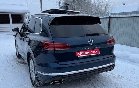 Volkswagen Touareg III, 2018 год, 5 200 000 рублей, 5 фотография