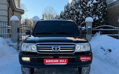 Toyota Land Cruiser 100 рестайлинг 2, 2007 год, 2 500 000 рублей, 2 фотография