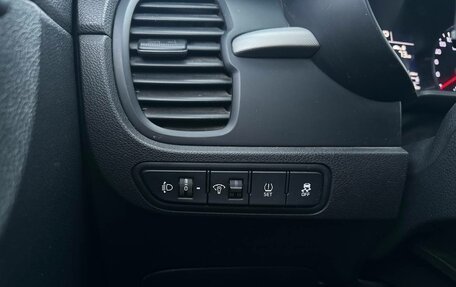 KIA Rio IV, 2019 год, 1 295 000 рублей, 10 фотография