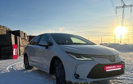 Toyota Corolla, 2020 год, 2 300 000 рублей, 2 фотография