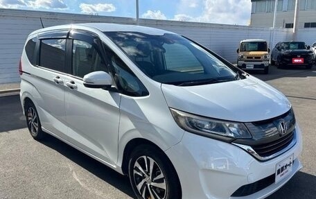 Honda Freed I, 2016 год, 900 000 рублей, 1 фотография