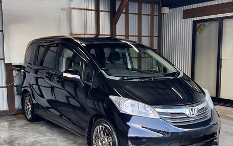 Honda Freed I, 2012 год, 800 000 рублей, 1 фотография