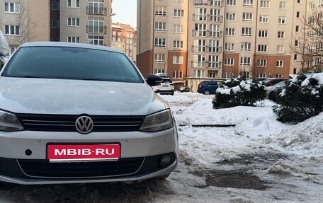 Volkswagen Jetta VI, 2013 год, 950 000 рублей, 1 фотография