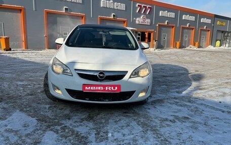 Opel Astra J, 2012 год, 750 000 рублей, 1 фотография