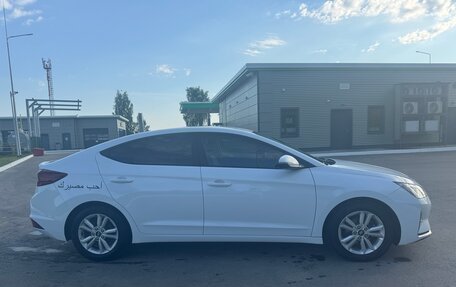 Hyundai Avante, 2018 год, 1 350 000 рублей, 7 фотография