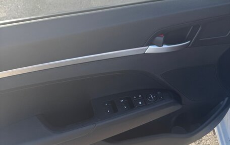 Hyundai Avante, 2018 год, 1 350 000 рублей, 9 фотография