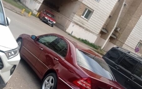 Mercedes-Benz C-Класс, 2004 год, 800 000 рублей, 2 фотография